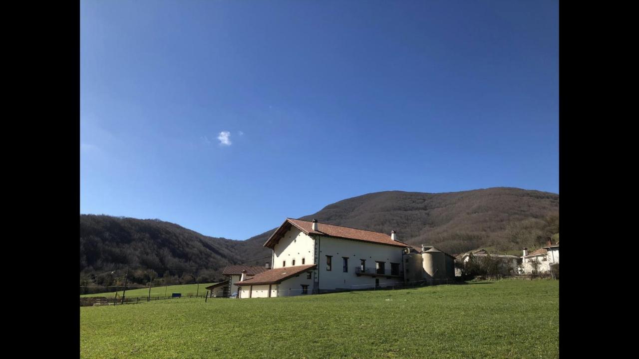 Vila Urruti Zilbeti Exteriér fotografie